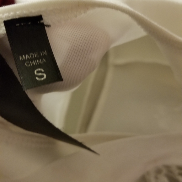 Open back Peplum Dress - Picture 4 of 4